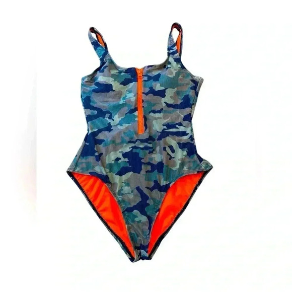 Camouflage Print One-Piece Swimsuit With Zip Detail, Medium ☀️ - Picture 2 of 8